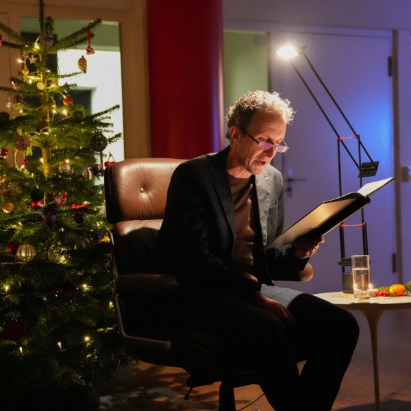 KOMMPAKT Weihnachtsessen – Peter Hottinger macht Stimmung