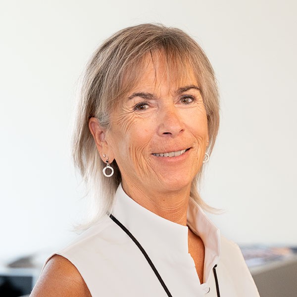 Claudia Stenz